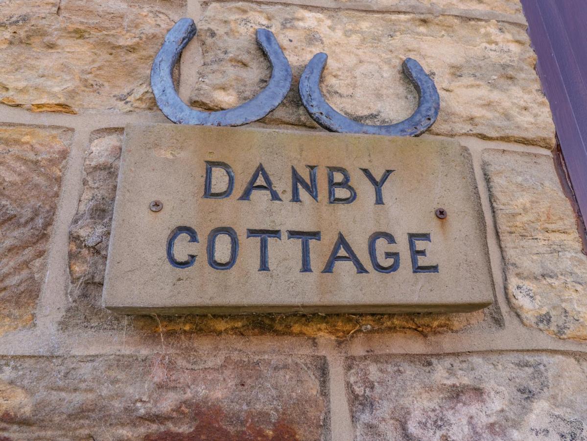 Danby Cottage Whitby Extérieur photo